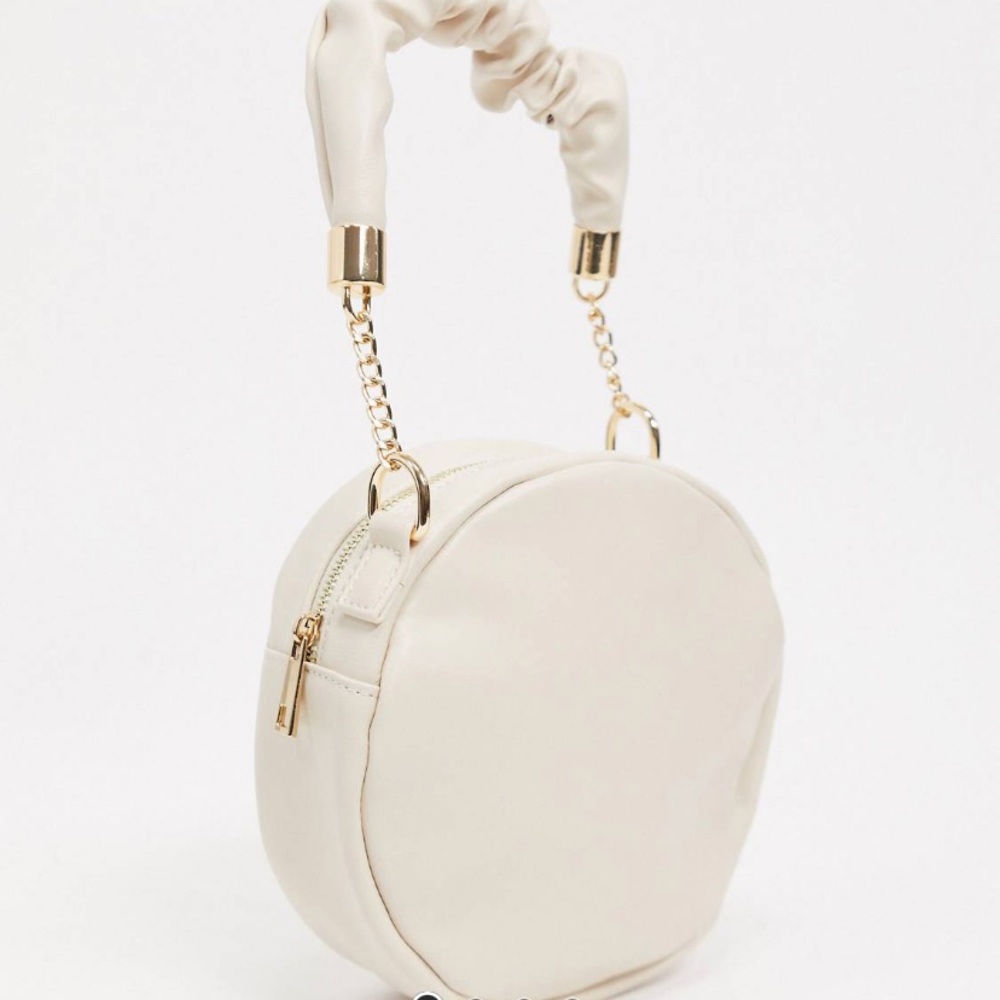 SNVX circle bag with scrunched style strap in cream